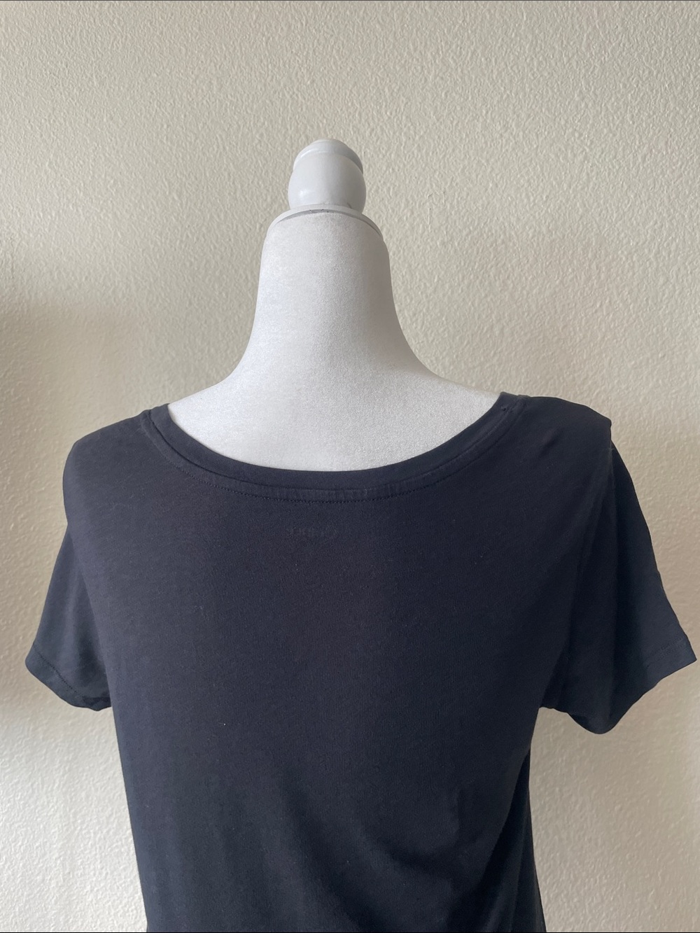 Quince - Cotton Modal Scoop Neck Tee - Picture 7 of 8